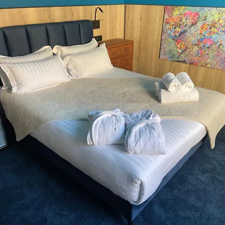 Alexander New Hotel 3*